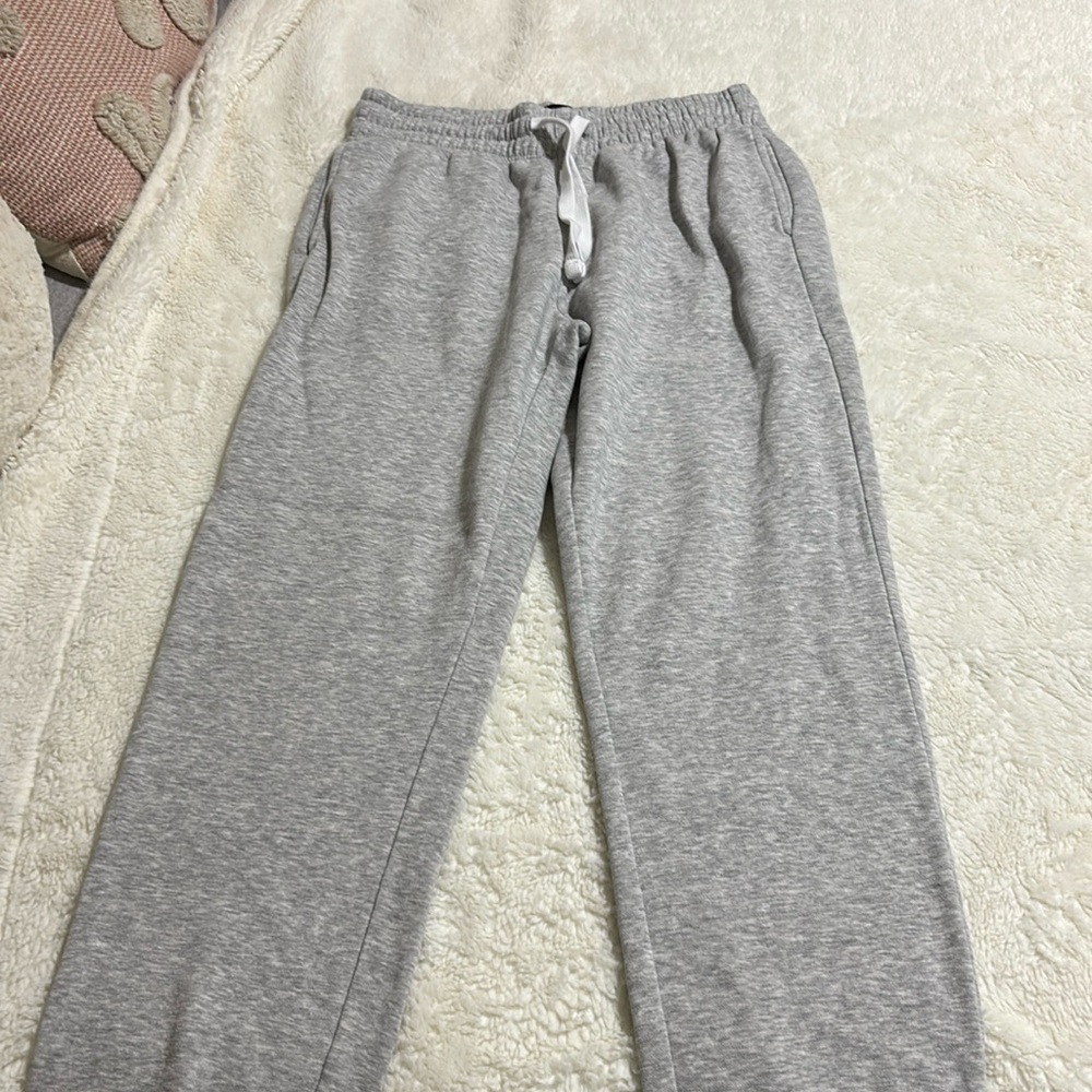 H&M men’s size small regular fit gray jogger sweatpants